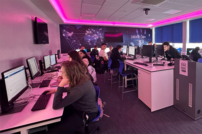 Apprenticeship vs Full-Time College Course: Which Is Best for You?