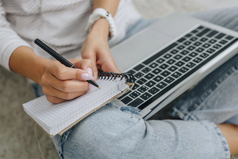 Who Is Eligible for Free Online College Courses in Essex?